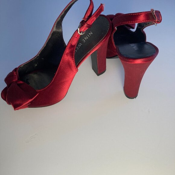Nine West Red Satin Slingback Heels. Size: 5.0 - Picture 5 of 10